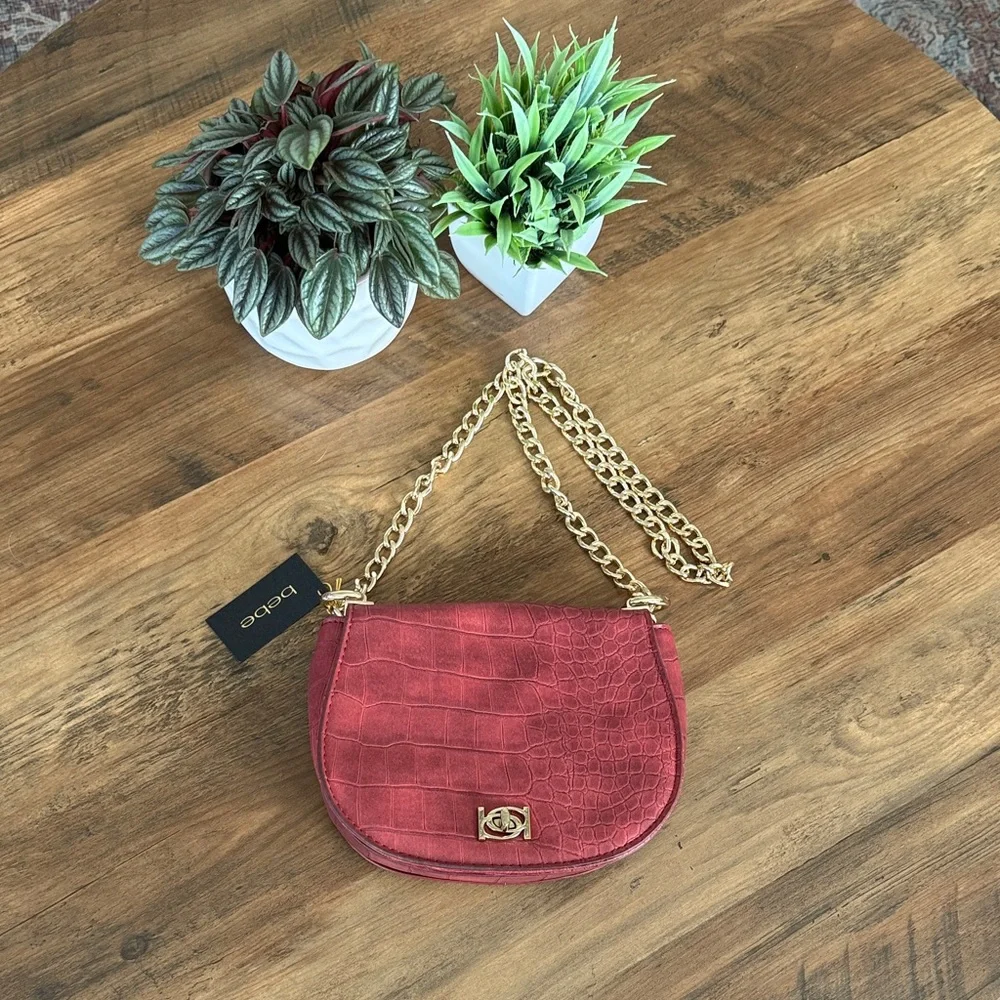 *BEBE* Michelle Mini Saddle Bag Crossbody Chain Strap Shoulder Purse - NEW - Picture 2 of 11